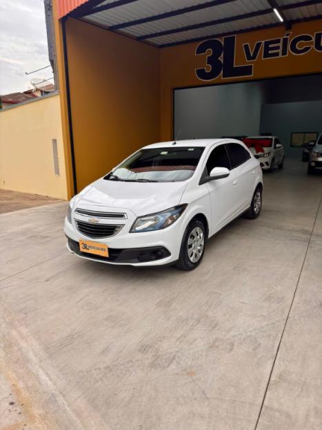 CHEVROLET Onix Hatch 1.4 4P FLEX LT, Foto 1