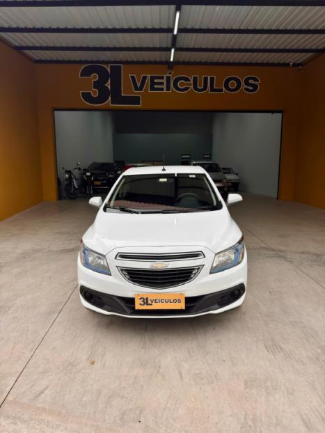 CHEVROLET Onix Hatch 1.4 4P FLEX LT, Foto 2