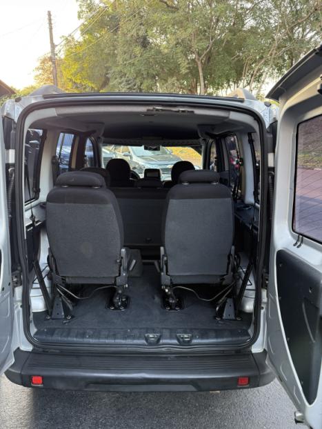 FIAT Doblo 1.8 16V 4P FLEX ESSENCE 7 LUGARES, Foto 6