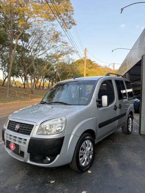FIAT Doblo 1.8 16V 4P FLEX ESSENCE 7 LUGARES, Foto 7