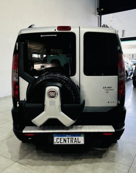 FIAT Doblo 1.8 4P FLEX ADVENTURE LOCKER 6 LUGARES, Foto 2