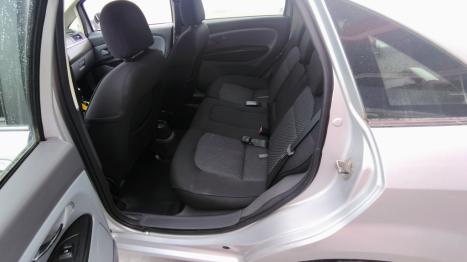 FIAT Linea 1.8 16V 4P FLEX ESSENCE, Foto 11