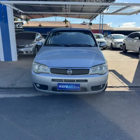 FIAT Palio 1.8 4P HLX, Foto 10