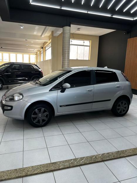 FIAT Punto 1.4 4P ATTRACTIVE FLEX, Foto 2