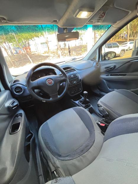 FIAT Punto 1.4 4P FLEX ATTRACTIVE ITALIA, Foto 9