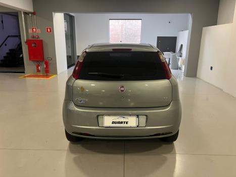 FIAT Punto 1.4 FLEX 4P, Foto 4