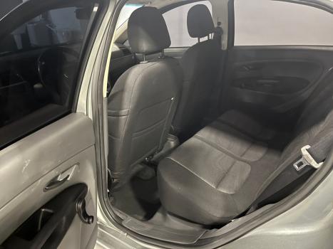 FIAT Punto 1.4 FLEX 4P, Foto 9