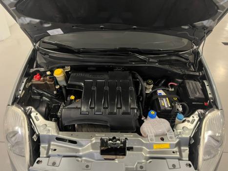 FIAT Punto 1.4 FLEX 4P, Foto 10