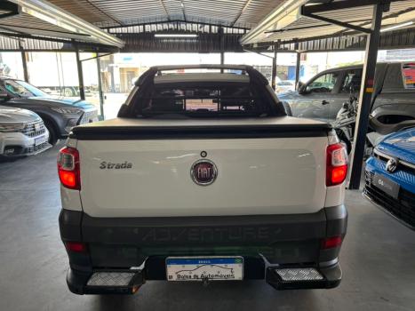 FIAT Strada 1.8 16V FLEX ADVENTURE CABINE ESTENDIDA DUALOGIC AUTOMATIZADO, Foto 4
