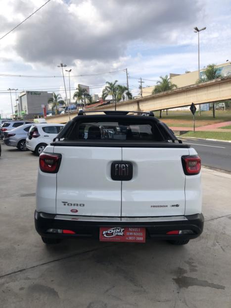 FIAT Toro 1.8 16V 4P FLEX FREEDOM AUTOMTICO, Foto 3