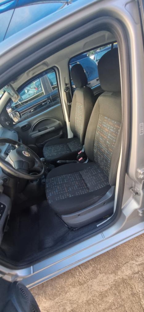 FIAT Uno 1.0 4P FLEX EVO VIVACE CELEBRATION, Foto 4