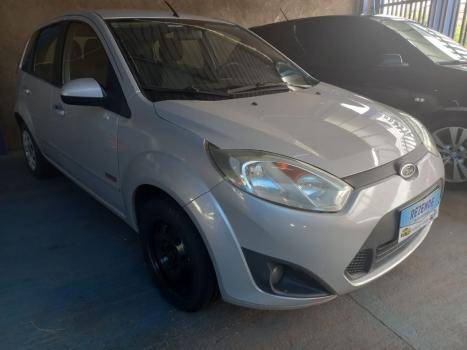 FORD Fiesta Hatch 1.6, Foto 2