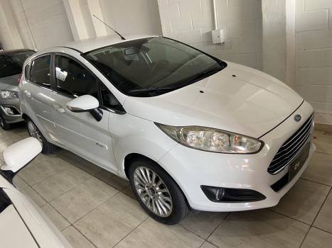 FORD Fiesta Hatch 1.6 16V 4P FLEX TITANIUM POWERSHIFT AUTOMTICO, Foto 1