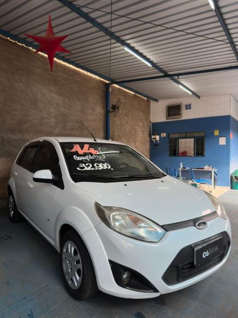 FORD Fiesta Hatch 1.0, Foto 2