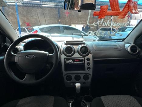 FORD Fiesta Hatch 1.0, Foto 4