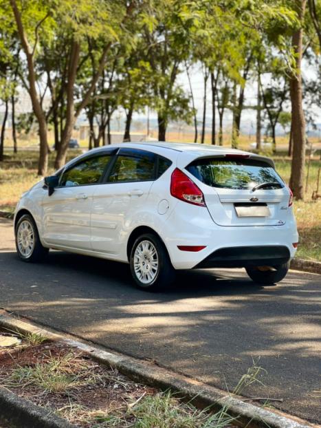 FORD Fiesta Hatch 1.5 16V 4P S FLEX, Foto 8