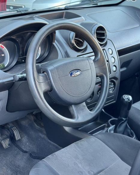 FORD Fiesta Hatch 1.0 4P, Foto 6