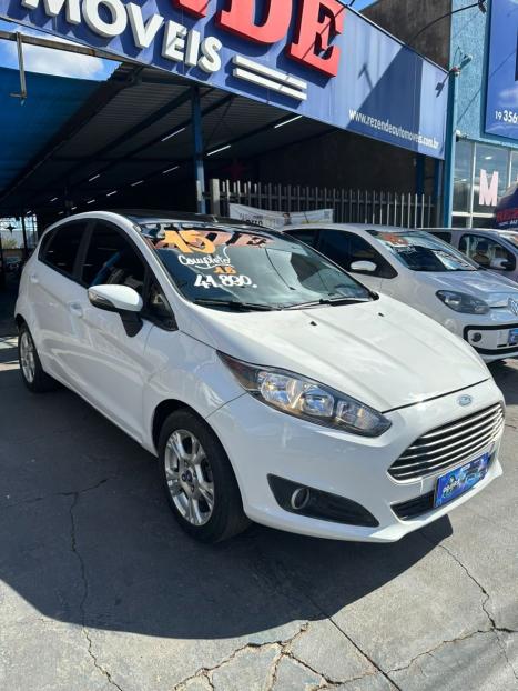 FORD Fiesta Hatch 1.6 4P, Foto 2