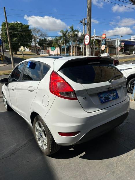 FORD Fiesta Hatch 1.6 4P, Foto 5