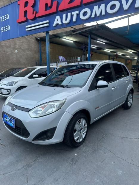 FORD Fiesta Hatch 1.6, Foto 2