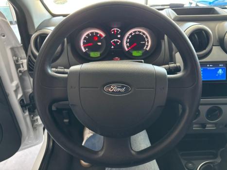 FORD Fiesta Hatch 1.6 4P CLASS FLEX, Foto 9