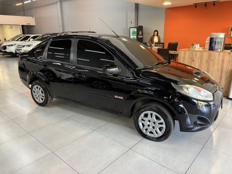 FORD Fiesta Hatch 1.6 4P, Foto 3