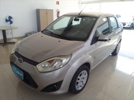 FORD Fiesta Sedan 1.6 4P ROCAM FLEX, Foto 3