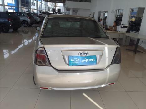 FORD Fiesta Sedan 1.6 4P ROCAM FLEX, Foto 4