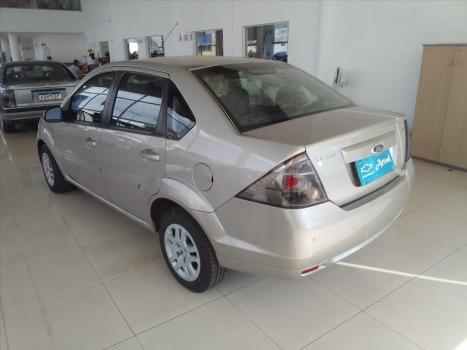 FORD Fiesta Sedan 1.6 4P ROCAM FLEX, Foto 5