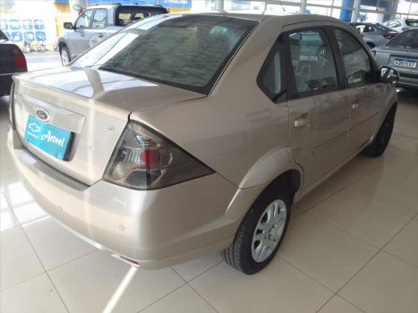 FORD Fiesta Sedan 1.6 4P ROCAM FLEX, Foto 6