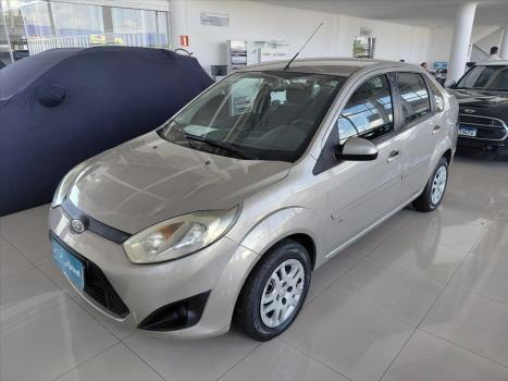 FORD Fiesta Sedan 1.6 4P ROCAM FLEX, Foto 2