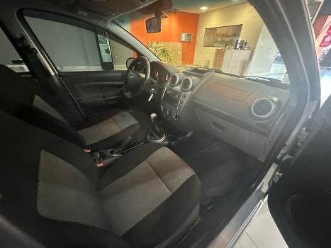 FORD Fiesta Sedan 1.6 4P ROCAM FLEX, Foto 16