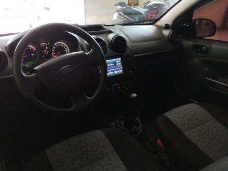 FORD Fiesta Sedan 1.6 4P FLEX, Foto 1