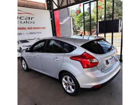 FORD Focus Hatch 1.6 4P, Foto 6