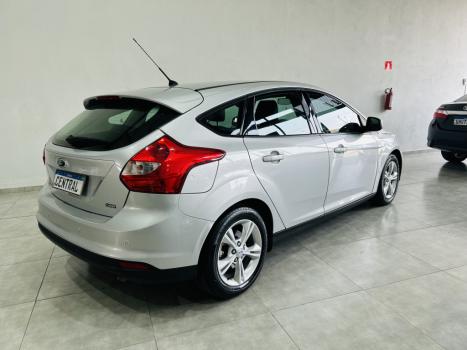 FORD Focus Hatch 1.6 16V 4P SE FLEX, Foto 1