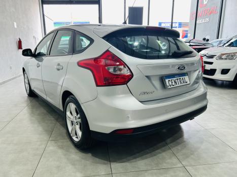 FORD Focus Hatch 1.6 16V 4P SE FLEX, Foto 7