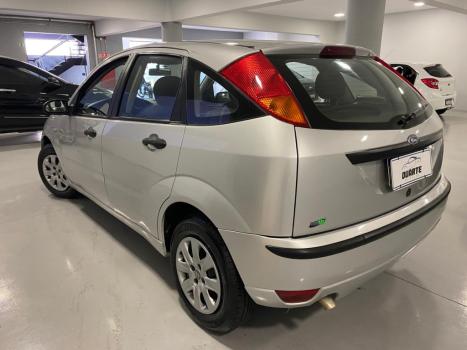 FORD Focus Hatch 1.6 16V 4P SE PLUS FLEX, Foto 4