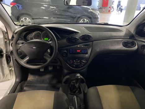 FORD Focus Hatch 1.6 16V 4P SE PLUS FLEX, Foto 11