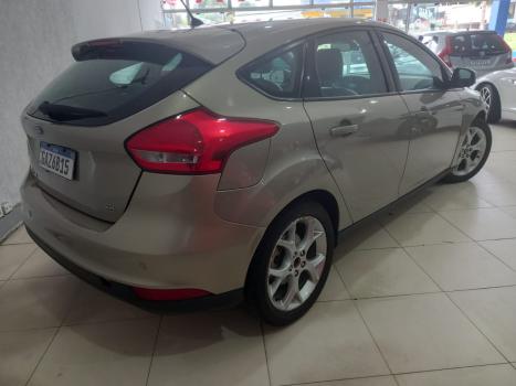 FORD Focus Hatch 2.0 16V 4P SE PLUS DIRECT, Foto 6