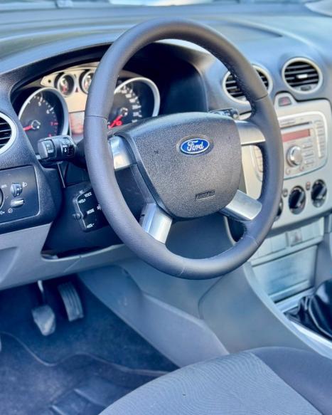 FORD Focus Hatch 2.0 16V 4P GLX FLEX, Foto 6