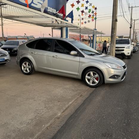 FORD Focus Hatch 2.0 16V 4P FLEX AUTOMTICO, Foto 9