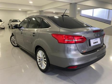 FORD Focus Sedan 2.0 16V 4P FLEX TITANIUM AUTOMTICO, Foto 4