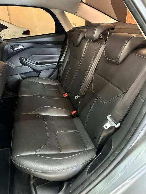 FORD Focus Sedan 2.0 16V 4P FLEX SE POWERSHIFT AUTOMTICO, Foto 9