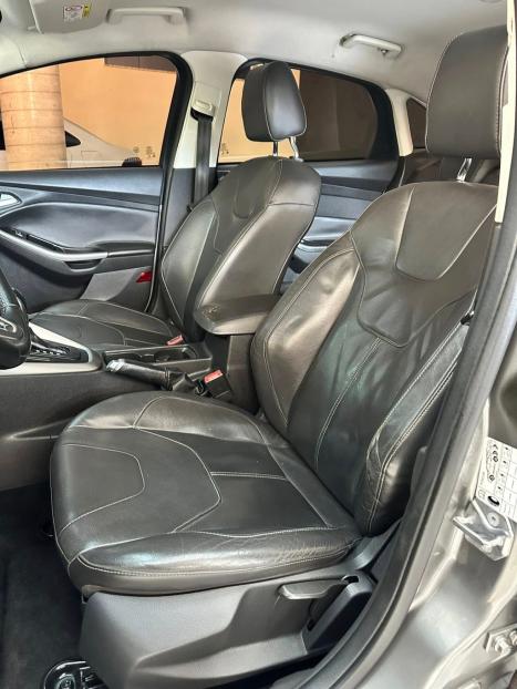 FORD Focus Sedan 2.0 16V 4P FLEX SE POWERSHIFT AUTOMTICO, Foto 10