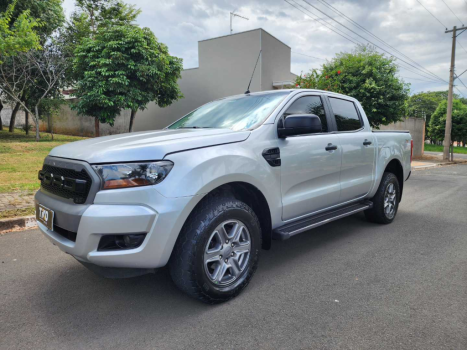 FORD Ranger 2.2 16V XLS DIESEL CABINE DUPLA, Foto 2