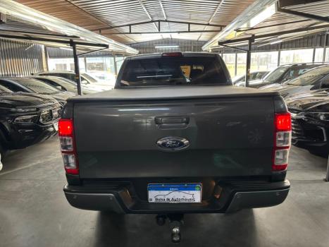 FORD Ranger 2.2 16V XLS DIESEL 4X4 CABINE DUPLA AUTOMTICO, Foto 4