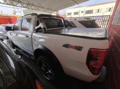 FORD Ranger 3.2 20V XLT 4X4 CABINE DUPLA TURBO DIESEL, Foto 4