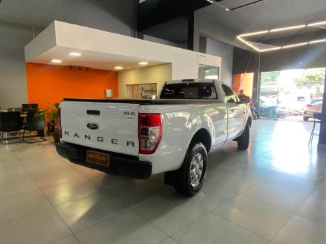 FORD Ranger 3.2 20V XLS 4X4 CABINE SIMPLES TURBO DIESEL, Foto 4