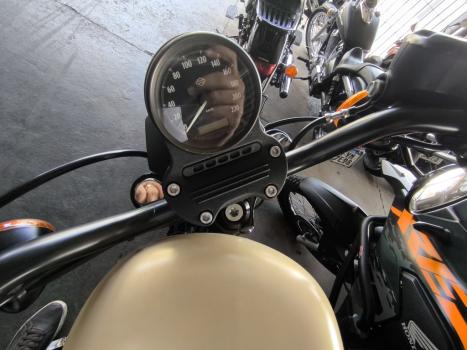 HARLEY DAVIDSON Sportster XL 883 CUSTOM, Foto 3