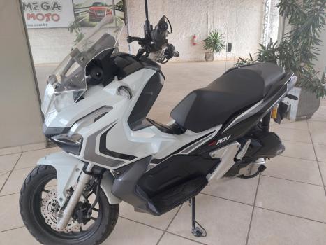 HONDA ADV 150 , Foto 1